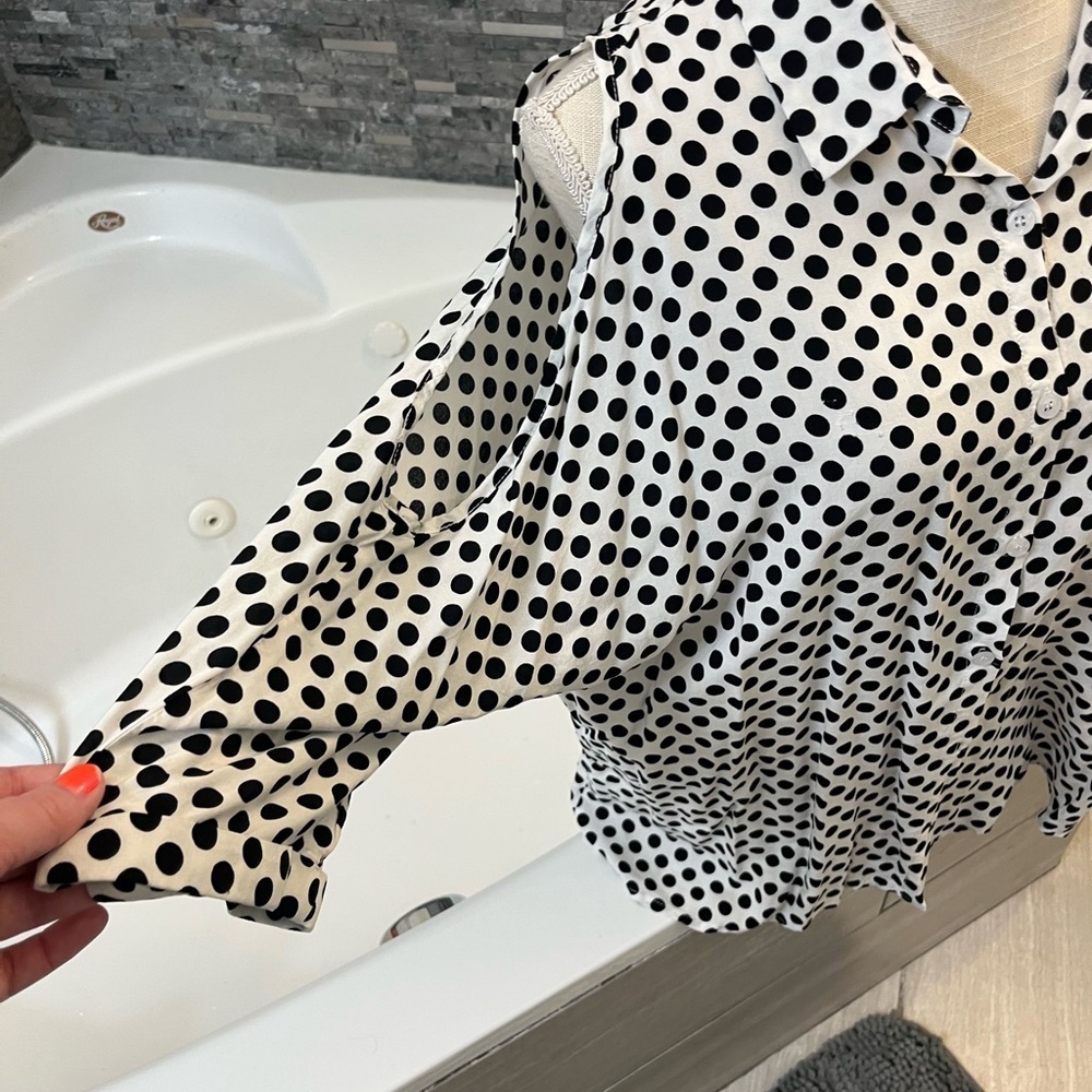 Women’s Black Polka Dot Button-Up Blouse - Classic Style small/Medium - Picture 3 of 5